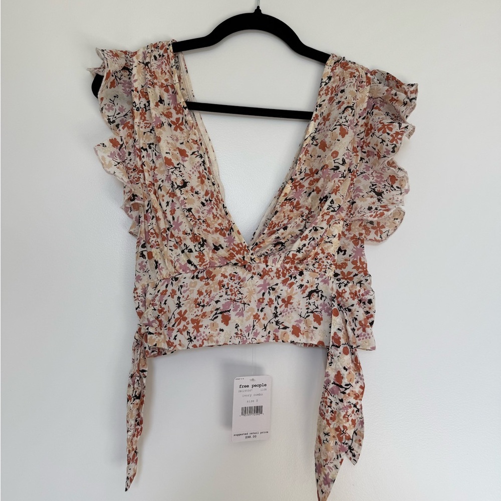 NWT Free People Floral Ruffle V-Neck Crop Top in Cream/Pink